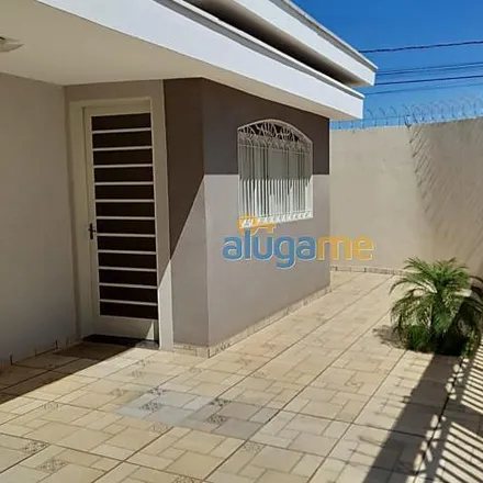 Buy this 3 bed house on Rua Doutor Presciliano Pinto in Vila Nossa Senhora da Paz, São José do Rio Preto - SP
