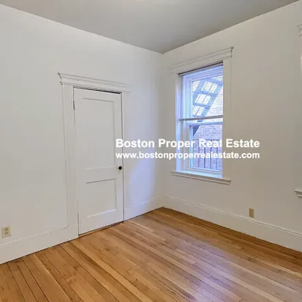 Rent this 3 bed apartment on 28 Westland Ave