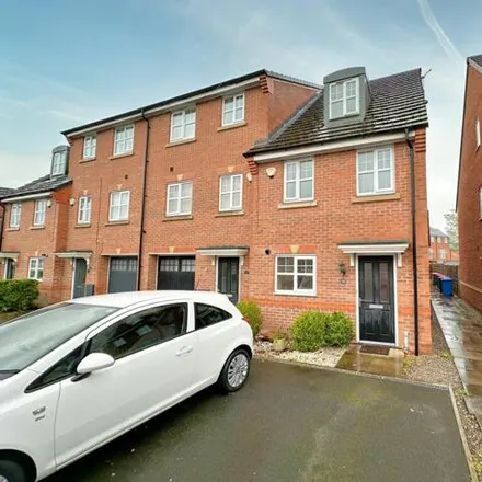 Buy this 3 bed townhouse on Daneshill Lane in Cadishead, M44 5GN