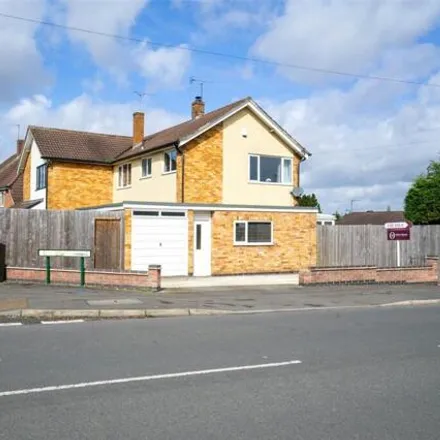 Buy this 3 bed house on Brocks Hill Drive in Rosemead Drive, Oadby