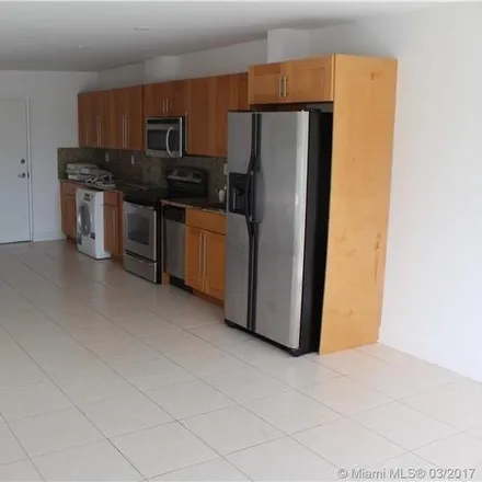 Image 3 - 929 Michigan Avenue, Miami Beach, FL 33139, USA - Condo for sale