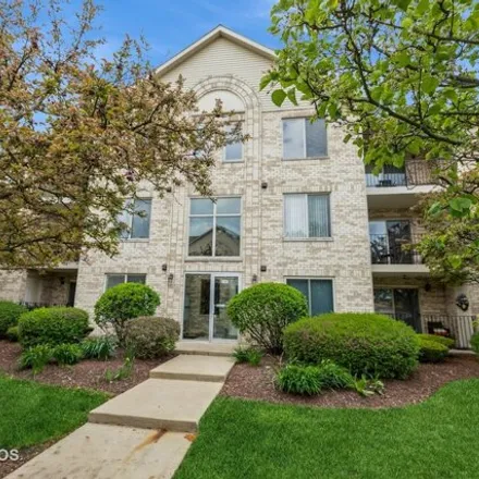 Buy this 2 bed condo on 6852 Ridge Point Drive in Oak Forest, IL 60452