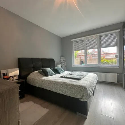 Rent this 2 bed apartment on Oudkasteelplein 12 in 2100 Antwerp, Belgium