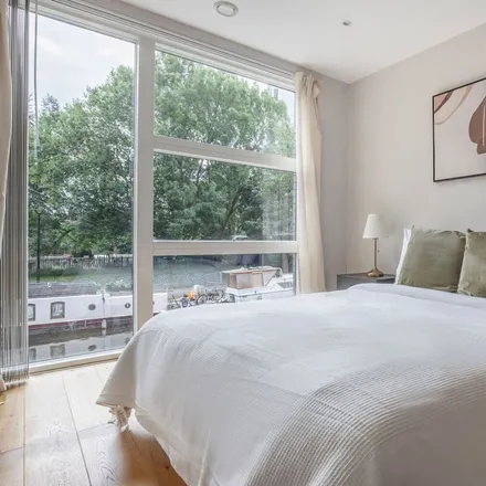 Rent this 1 bed townhouse on London in W9 2JY, United Kingdom