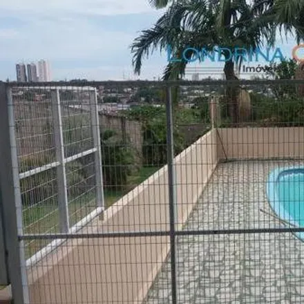 Buy this 2 bed house on Rua Carlos Pavan 515 in Coliseu, Londrina - PR
