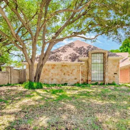 Buy this 2 bed house on 17635 Voss Road in Dallas, TX 75287