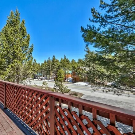 Image 5 - 14337 Northwoods Boulevard, Truckee, CA 96161, USA - House for sale
