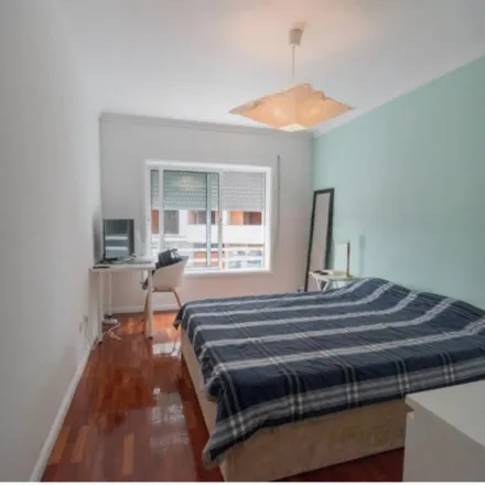 Rent this 2 bed apartment on Travessa do Flor de Infesta in 4465-214 Matosinhos, Portugal