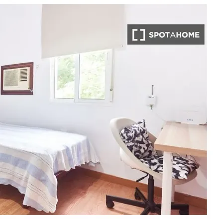 Rent this 3 bed room on Calle Lozoya in 41005 Seville, Spain
