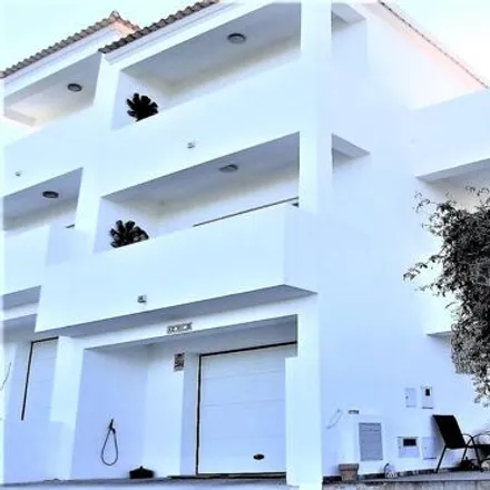 Buy this 3 bed townhouse on Tavira