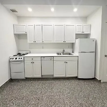 Rent this 1 bed apartment on 236 East 31st Street in New York, NY 10016