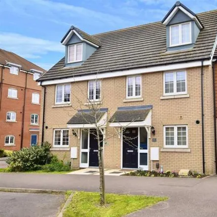 Buy this 3 bed townhouse on Theedway in Leighton Buzzard, LU7 9SF