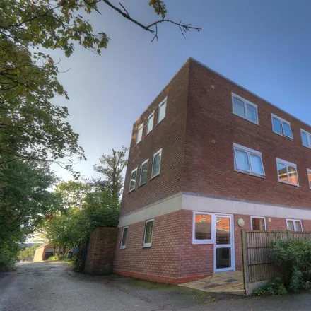 Rent this 1 bed apartment on Heart of Worcestershire College in Hanbury, B98 8DW