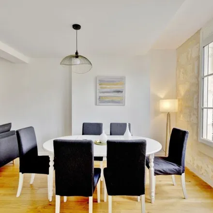 Rent this 1 bed apartment on 4 Rue de Cursol in 33000 Bordeaux, France