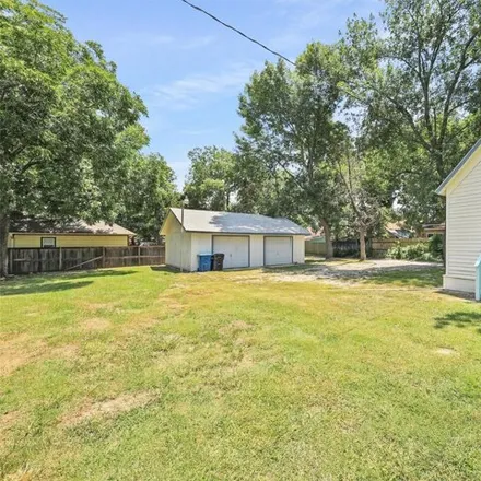 Image 7 - 1180 West Sears Street, Denison, TX 75020, USA - House for sale