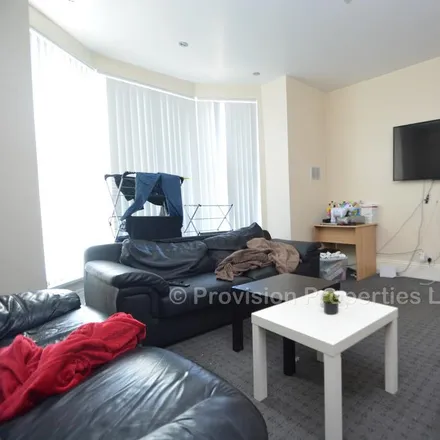 Rent this 6 bed townhouse on 36 Ebor Place in Leeds, LS6 1NJ