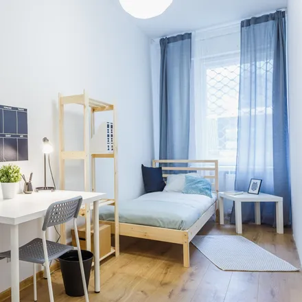 Rent this 7 bed room on Jaworzyńska 11 in 00-634 Warsaw, Poland