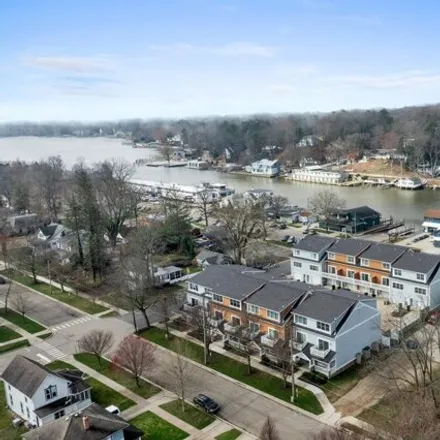 Buy this 3 bed condo on 720 Butler Street in Saugatuck, Allegan County