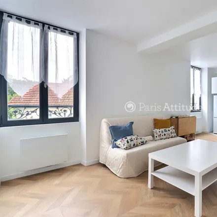 Rent this 2 bed duplex on 20 Rue Gabriel Péri in 92130 Issy-les-Moulineaux, France