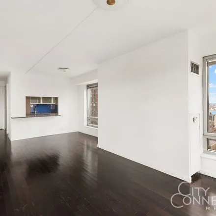 Rent this 3 bed apartment on 907 8th Avenue in New York, NY 10019