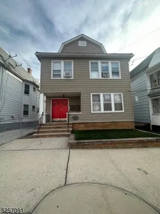 Image 1 - 252 Hornblower Avenue, Belleville, NJ 07109, USA - Apartment for rent