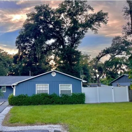 Rent this 2 bed house on 122 North Oakwood Avenue in Brandon, FL 33510
