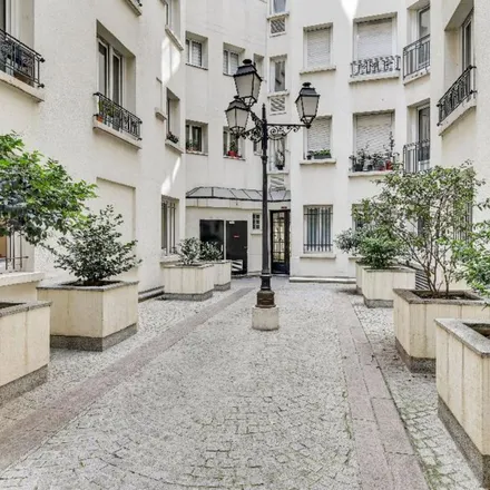 Image 5 - 20 Rue Marie Stuart, 75002 Paris, France - Apartment for rent
