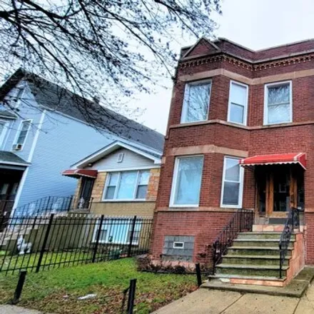 Buy this 5 bed house on 2310 North Hamlin Avenue in Chicago, IL 60618