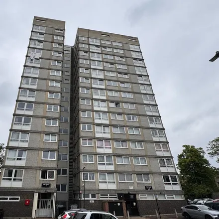 Rent this 1 bed apartment on The Oaks in Glyndon, London