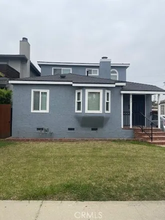 Rent this 3 bed house on 837 Warren Avenue in Los Angeles, CA 90291