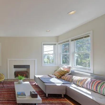 Image 2 - 1269 Campus Drive, Berkeley, CA 94708, USA - House for rent