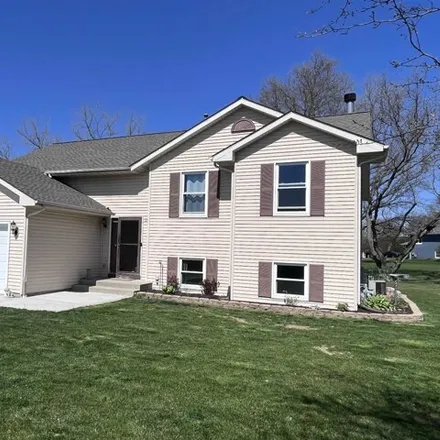 Buy this 4 bed house on 401 Candlewick Drive Southeast in Caledonia Township, IL 61065