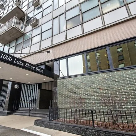 Buy this 3 bed condo on 1010 North Lake Shore Drive in Chicago, IL 60611