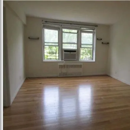 Buy this 2 bed condo on 615 Warburton Avenue in City of Yonkers, NY 10701