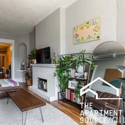 Rent this 3 bed apartment on 2852 N Clark St