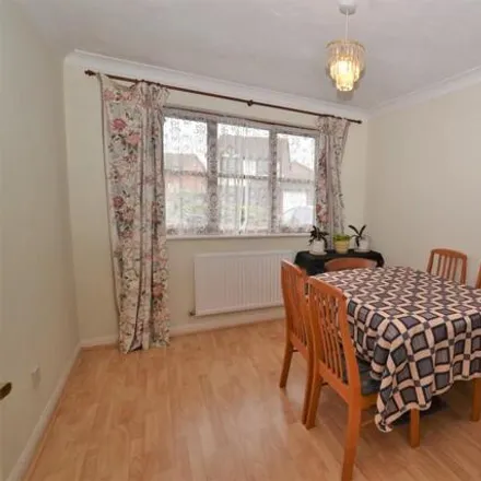 Image 4 - Orangewood Close, Grantham, NG31 8QW, United Kingdom - House for sale