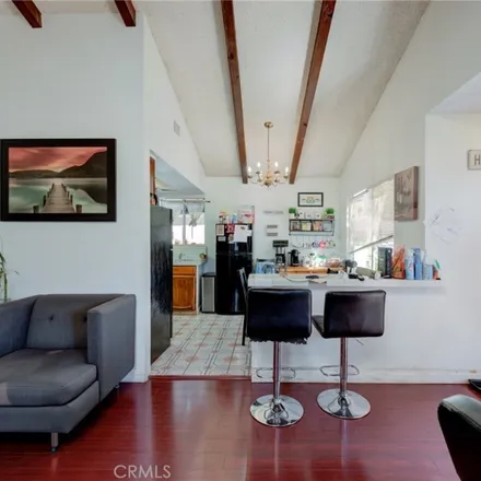 Image 4 - 255th Street, Harbor Pines, Los Angeles, CA 90710, USA - Duplex for sale