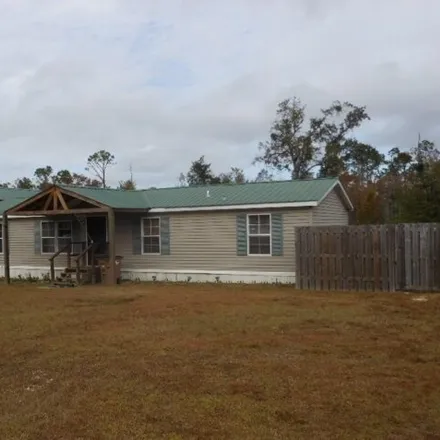 Buy this studio apartment on 513 West Creekview Drive in Gulf County, FL 32465