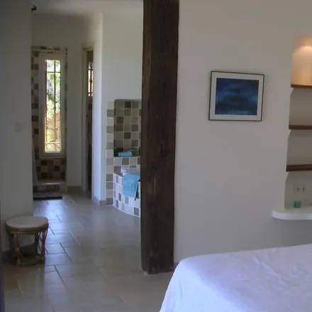 Rent this 3 bed house on Bonifacio in Montée Saint-Jacques, 20169 Bonifacio / Bunifaziu