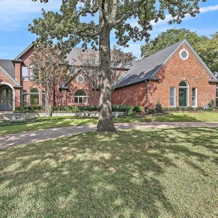 Buy this 5 bed house on 1012 Diamond Boulevard in Southlake, TX 76092