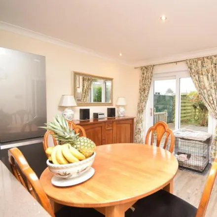 Image 3 - Castle Road, Wolfhill, PH2 6DJ, United Kingdom - House for sale