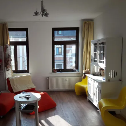 Rent this 2 bed apartment on Goethestraße 11 in 06114 Halle (Saale), Germany