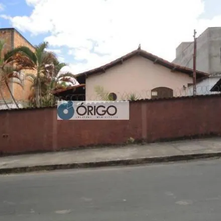 Buy this studio house on Praça Doutor Paulo Pinheiro Chagas in Eldorado, Contagem - MG