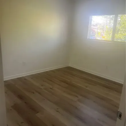 Rent this 2 bed apartment on 1115 Maple Street in Pasadena, CA 91106