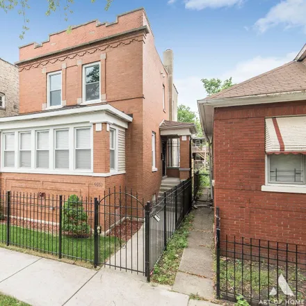 Buy this 3 bed house on 6531 South Eberhart Avenue in Chicago, IL 60637