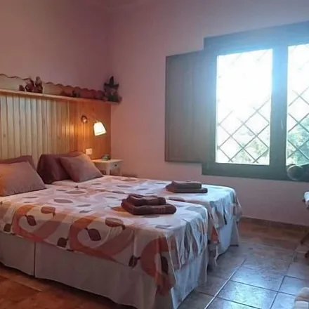 Rent this 5 bed townhouse on Ajuntament de La Roca del Vallès in Rambla de Mestres i Torrents, 08430 la Roca del Vallès