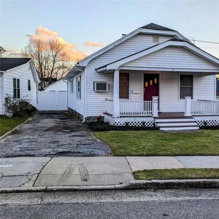 Rent this 2 bed house on 22 West 1st Street in Brookhaven, Village of Patchogue