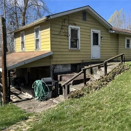 Image 3 - Johnson Drive, Uhrichsville, OH 44683, USA - House for sale