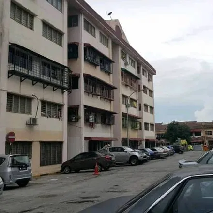 Rent this 2 bed apartment on Persiaran Kinrara Seksyen 3 in Taman Kinrara, 47180 Subang Jaya