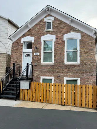 Rent this 1 bed condo on 1819 S. Laflin